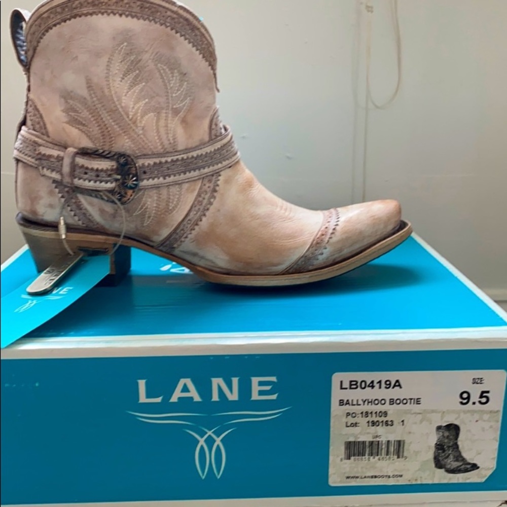 Ballyhoo cowboy ankle bootie cute with denim skirts or dress
